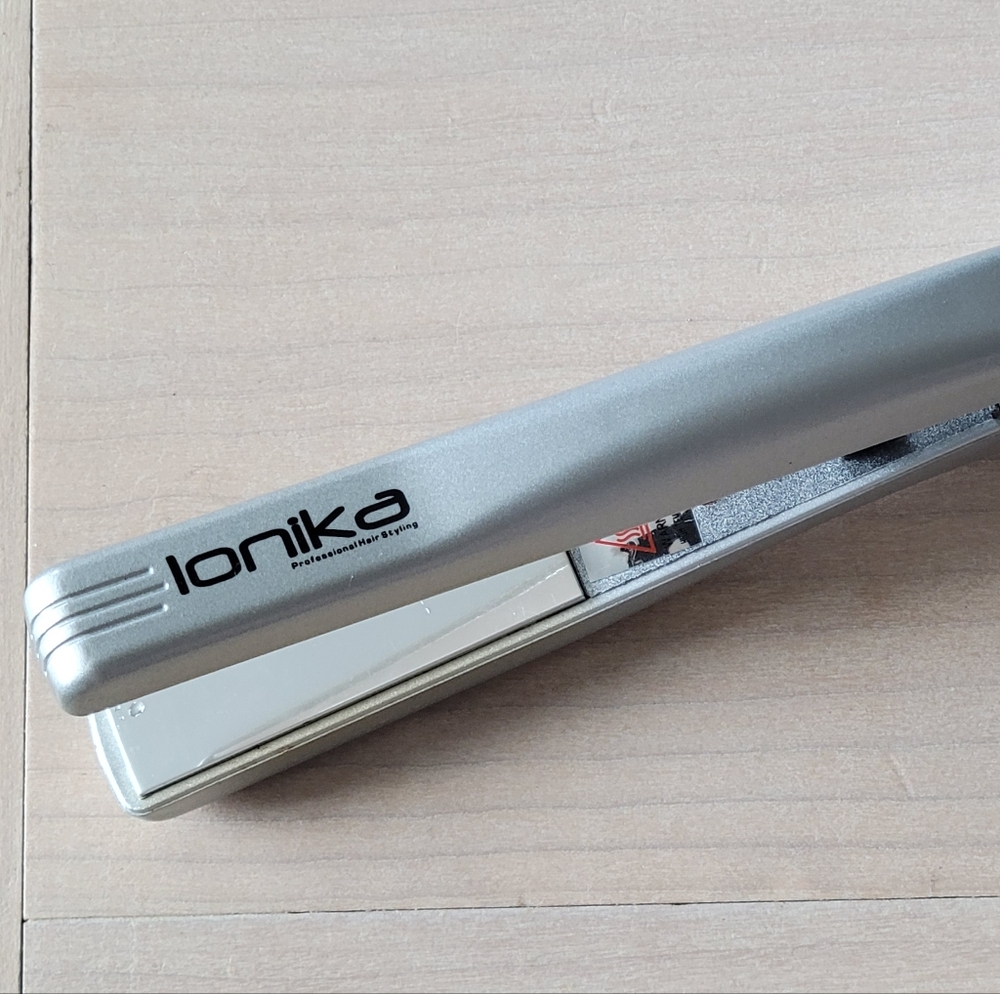 Silver Hair Straightener